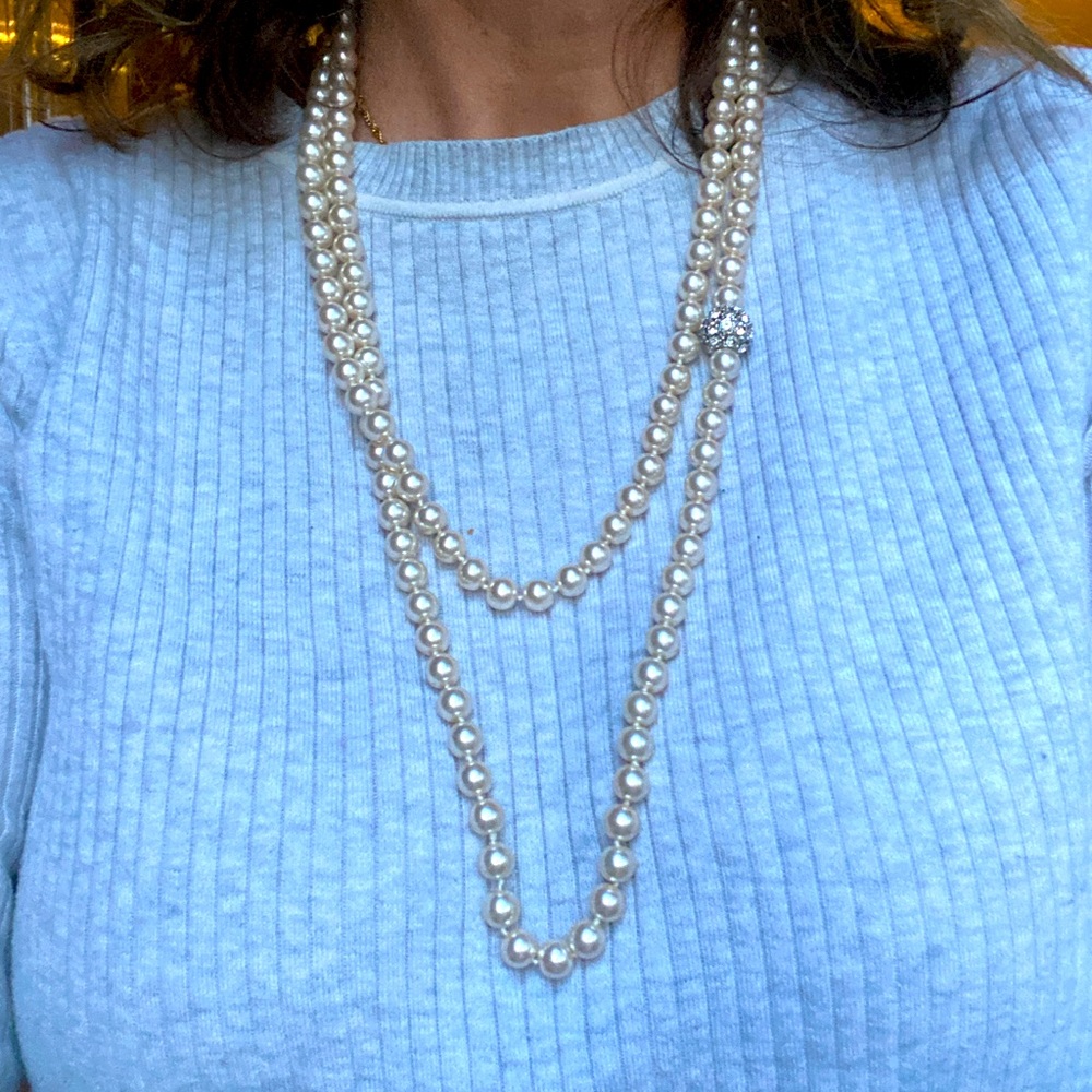 Pearl like necklace